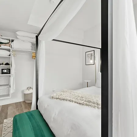 Copley Prive Residences Apartment