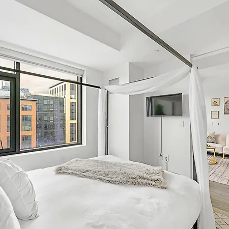 Copley Prive Residences Apartment *