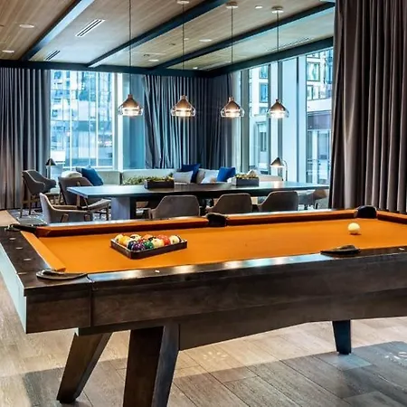 Gorgeous With Pool Views Apartment Boston