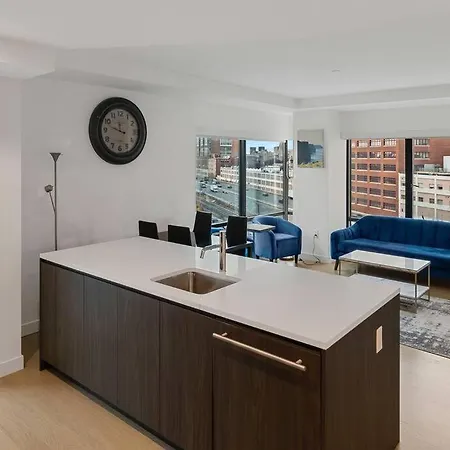 Adorable Modern 2bed 2 Bath Fenway Park Apartment *