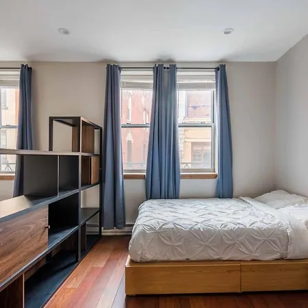 Functional 970 Apartment