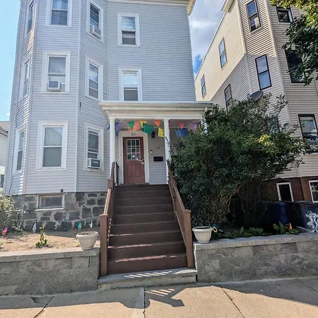 Homestel Hostel Boston