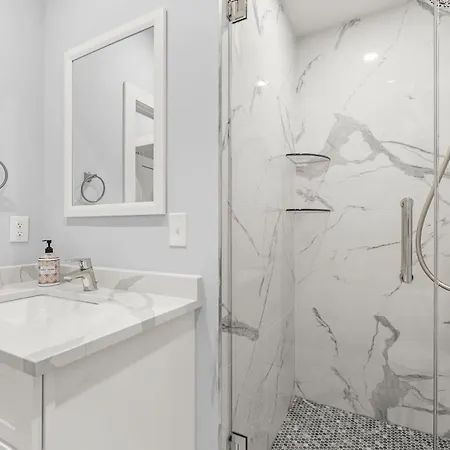 Furnished Near Logan Airport Apartment