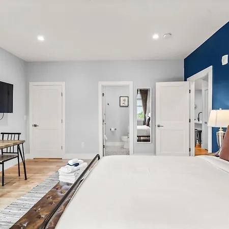 Furnished Near Logan Airport Apartment