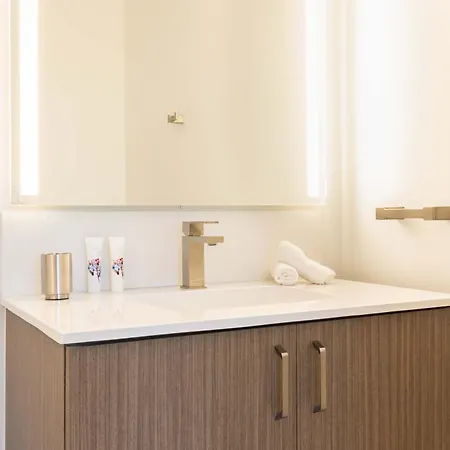 Downtown With Kitchen And Gym * Boston