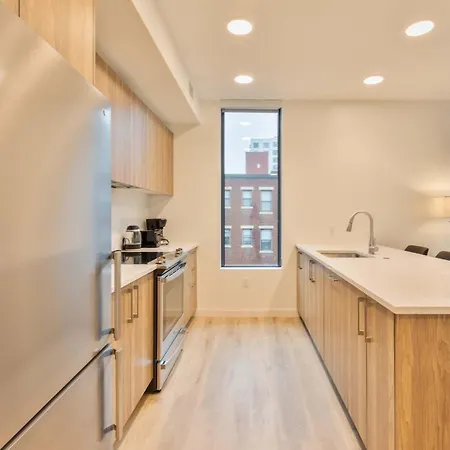 Apartment Downtown With Kitchen And Gym