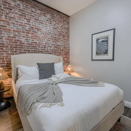 Pet Friendly 3 Bed 2 Bath Steps To Beacon Hill Apartment *