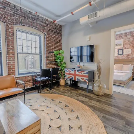 Pet Friendly 3 Bed 2 Bath Steps To Beacon Hill * Boston