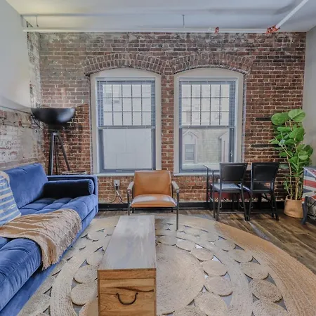 Apartment Pet Friendly 3 Bed 2 Bath Steps To Beacon Hill