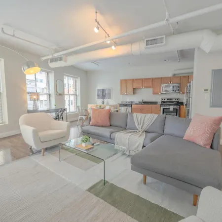 Bright And Bold 2 Bedroom Unit Minutes From The T Apartment Boston