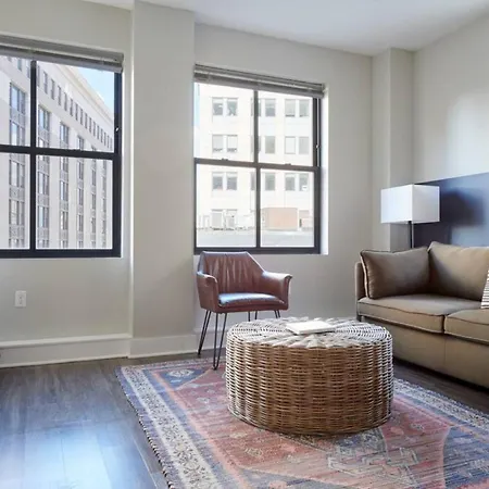 Warm 1br In Fidi Close To Everything Boston
