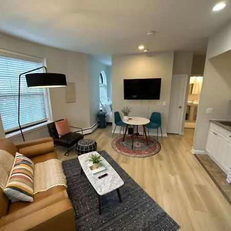 Apartment Modern Boston