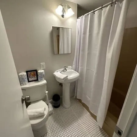 Apartment Modern Boston