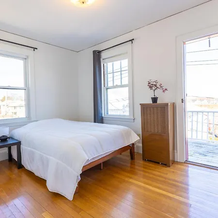 154 Quite & Bright & Spacious In Brighton Homestay *