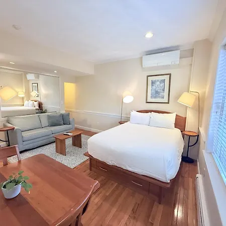 Copley House Inn