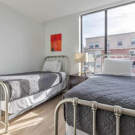 Downtown With Kitchen And Gym Apartment *