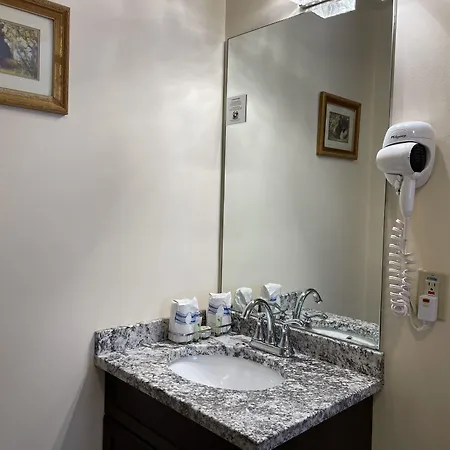 Oasis Guest house 2*