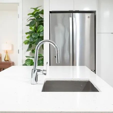2br In Downtown & T-station Apartment Boston