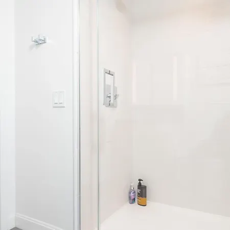 2br In Downtown & T-station Apartment *