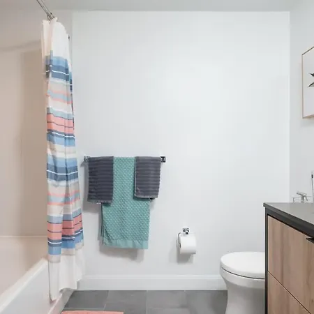 2br In Downtown & T-station Apartment *