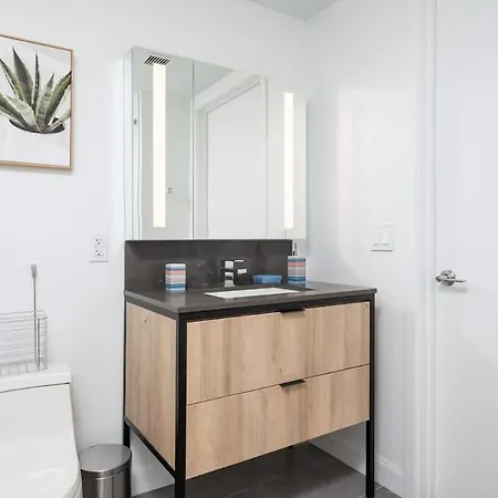 Apartment 2br In Downtown & T-station
