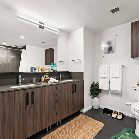 Apartment Two-bedroom Family Downtown Pool Boston