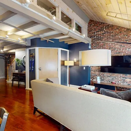 Elegant 2br 009mi Faneuil Hallquincy Market Apartment