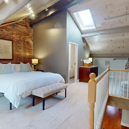 Elegant 2br 009mi Faneuil Hallquincy Market * Boston
