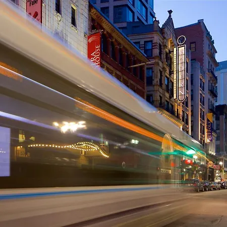 Apartment Downtown Location Famous Nightlife Chinatown With Bed Full Of Promises! *