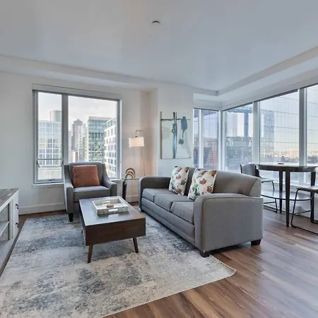 Apartment Stylish Seaport Near Waterfront Dining & Downtown Boston
