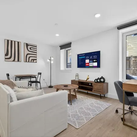 Luxury 2br In Near Harvard! *