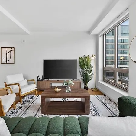 Apartment Luxury 2br 2ba Prime Downtown