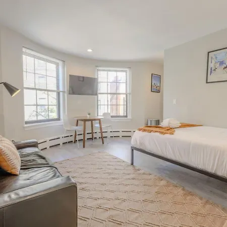Sleek In The South End Apartment Boston
