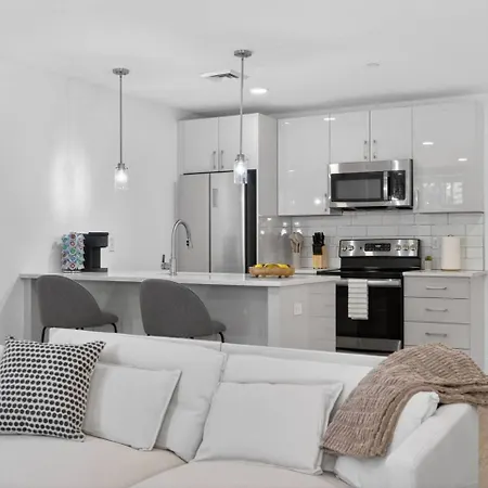 Apartment Luxury 2br In Near Harvard! Boston