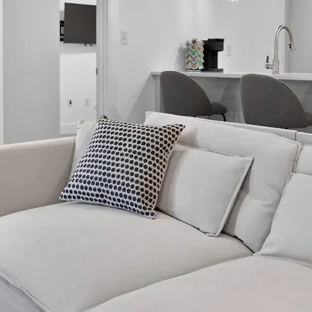 Luxury 2br In Near Harvard! Apartment *