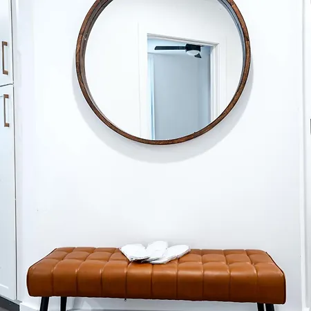 Apartment Seaport Fireplace Gym & Pool Access