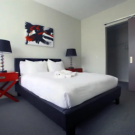 Apartment On Harrison Avenue *