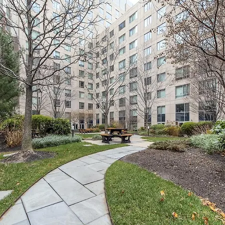 Global Luxury Suites Fenway Apartment *