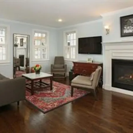Monument Square On Bunker Hill Holiday home