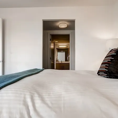 Global Luxury At The Theater District * Boston