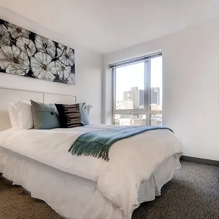 Global Luxury At The Theater District Apartment