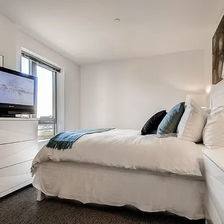Global Luxury At The Theater District * Boston