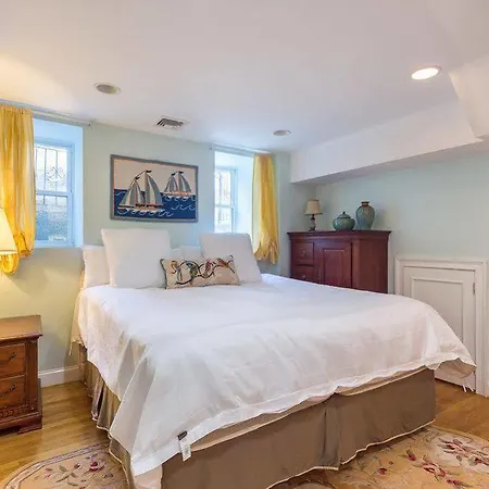 Guest house Sunny Hill Garden 4*