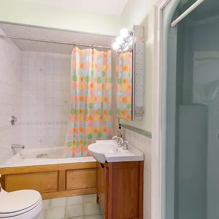Sunny Hill Garden Guest house Boston