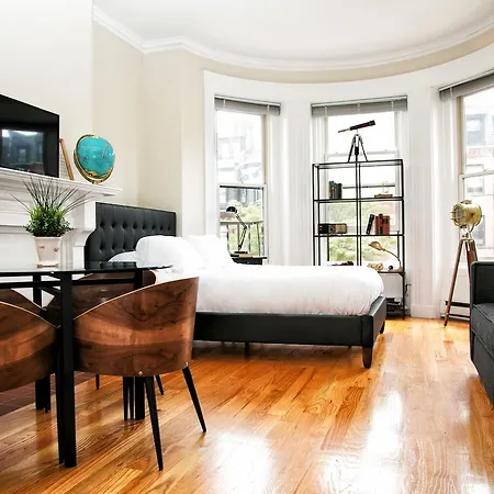 Pleasant Back Bay Suites By Sonder 3*