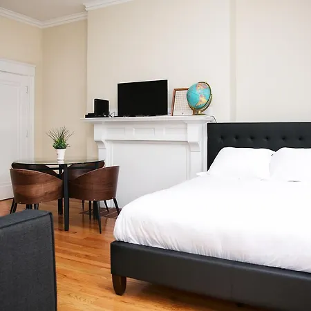 Pleasant Back Bay Suites By Sonder Boston