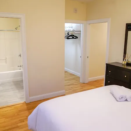 Luxury 2 Bedroom 2 Bath Fenway Park