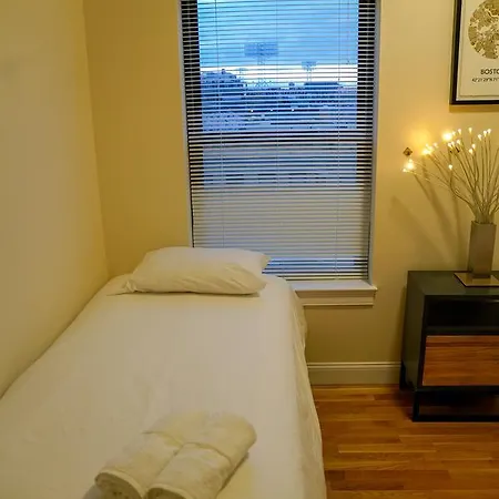 Luxury 2 Bedroom 2 Bath Fenway Park