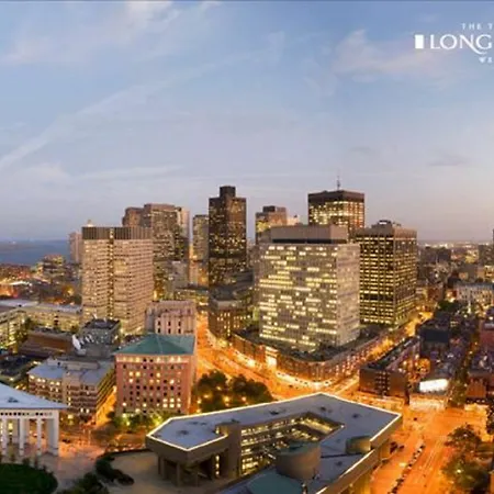 Global Luxury At The Commonwealth Apartment *
