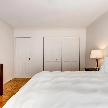 Apartment Global Luxury At The Commonwealth